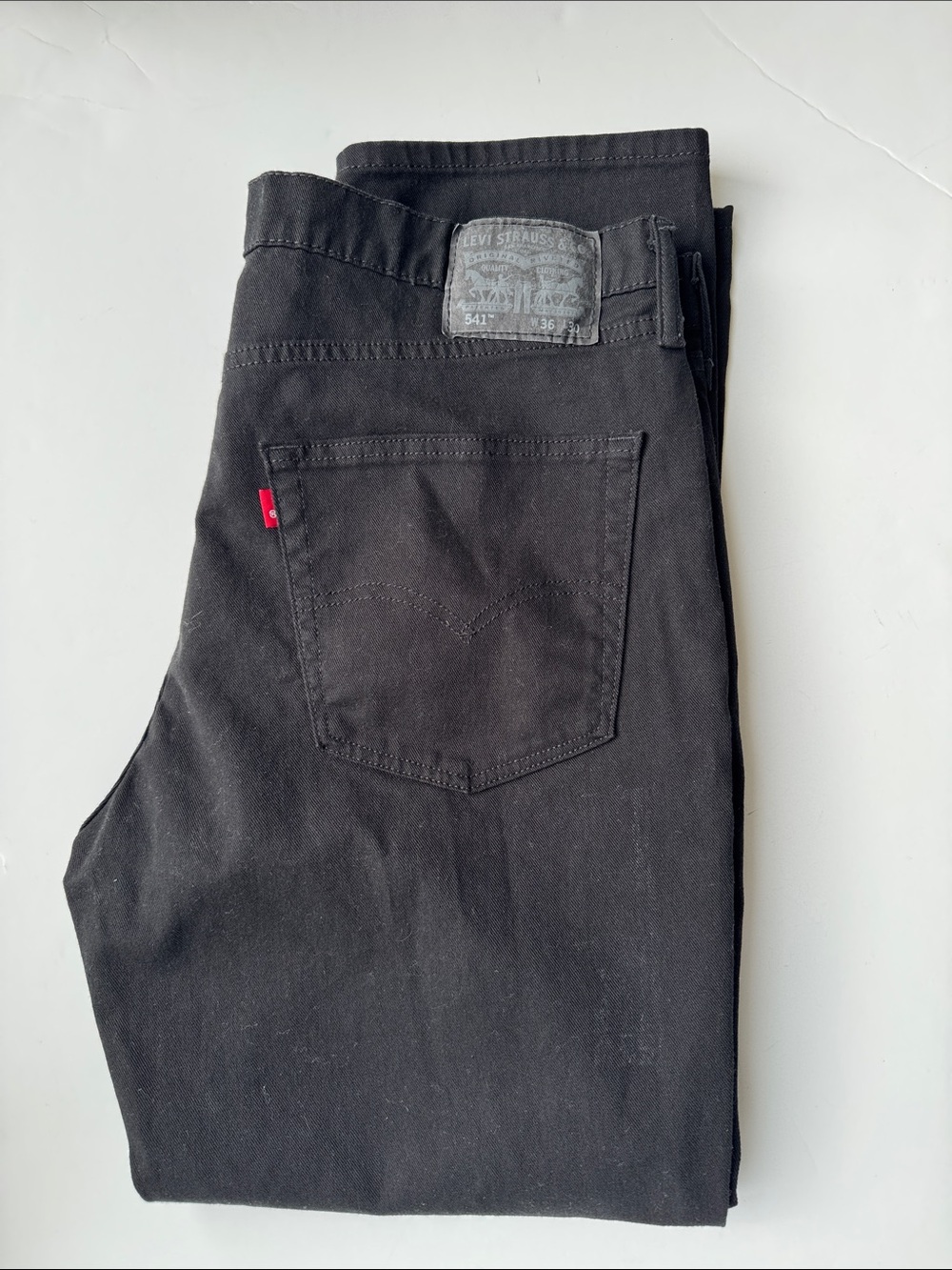 Levi's Black Straight Men's Jeans